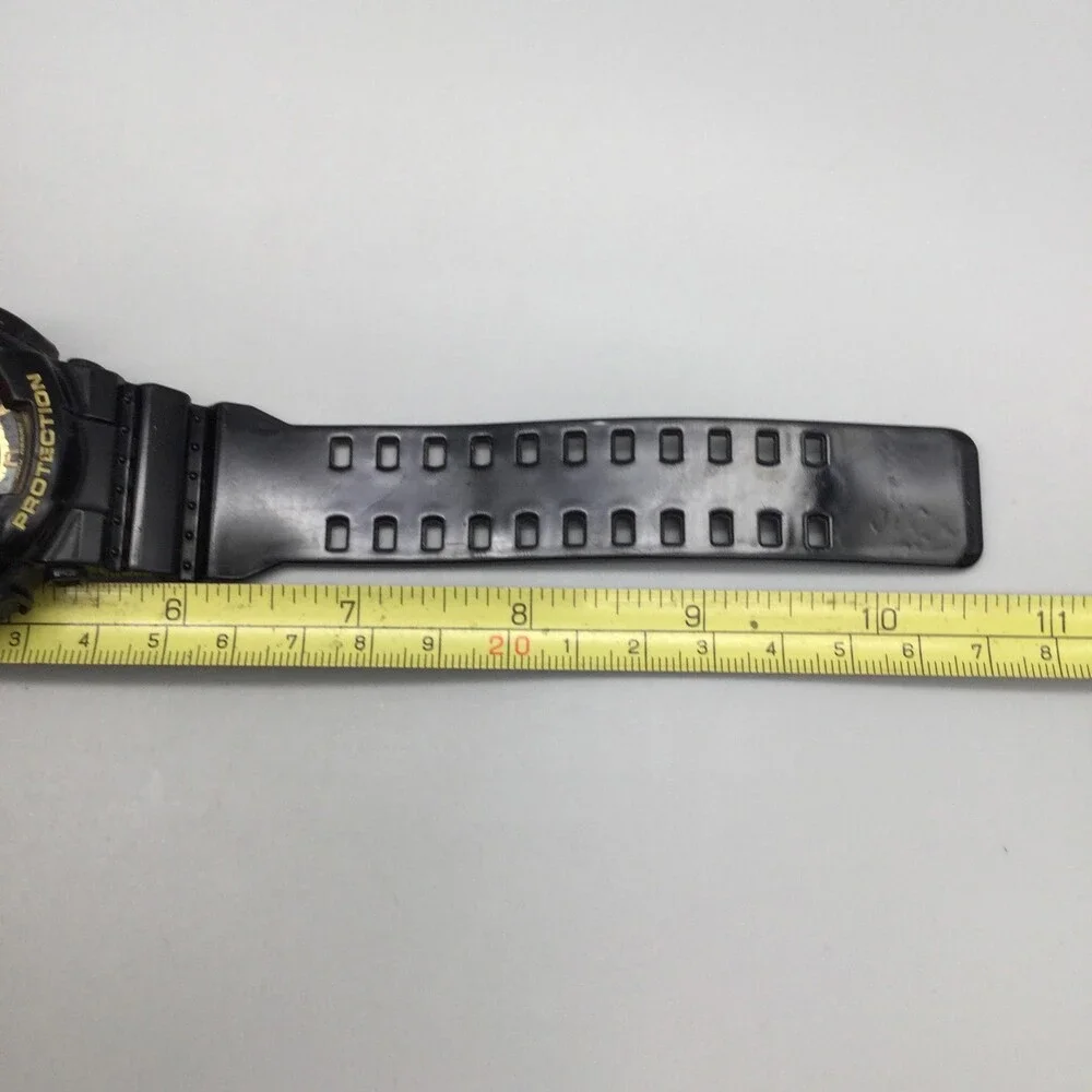 Casio G-Shock 5146 GA-110GB Mens Watch 47mm Black Gold D 200m New Battery